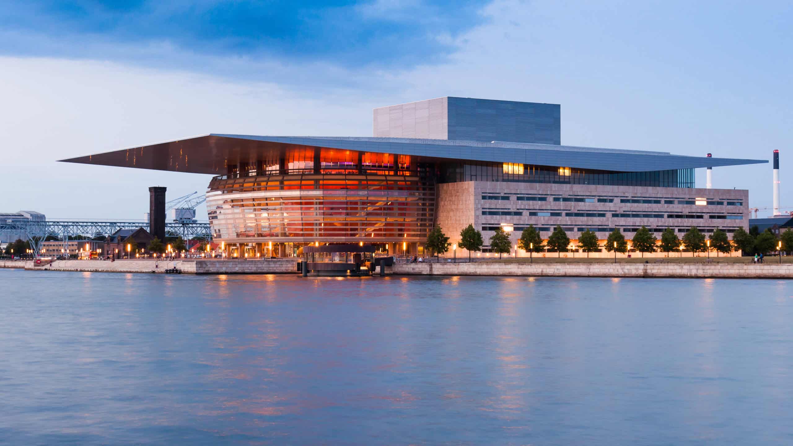 Copenhagen_Opera_House_2014_04